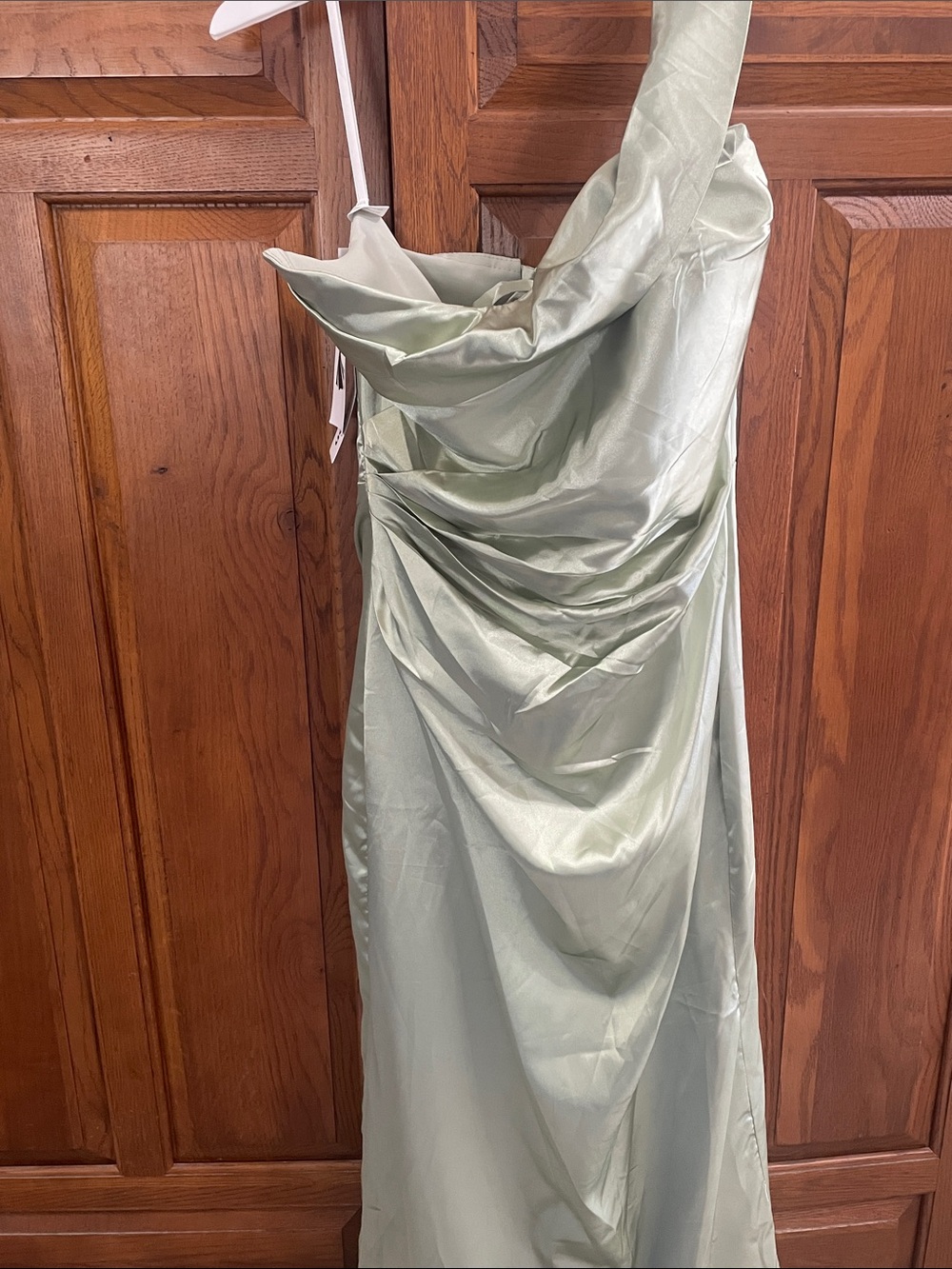 Elegant Sage Green One-Shoulder Draped Evening Dress NWT Sz. 10 lightweight